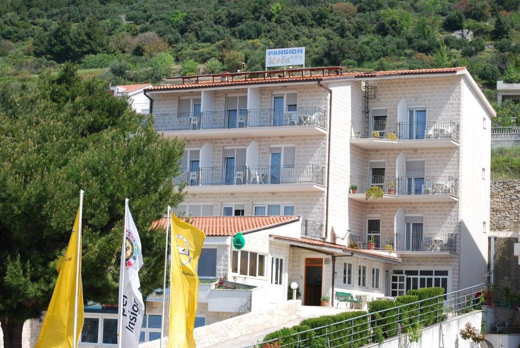 Pansion Komfor Moca Makarska Kültér fotó